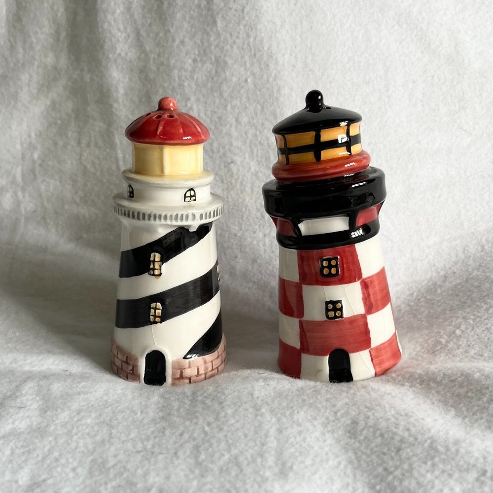 Lighthouse Salt and Pepper Shakers 4 ½” - Picture 1 of 5